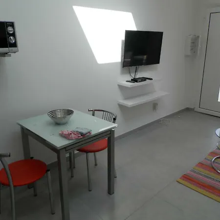 Apartment La Pinede *
